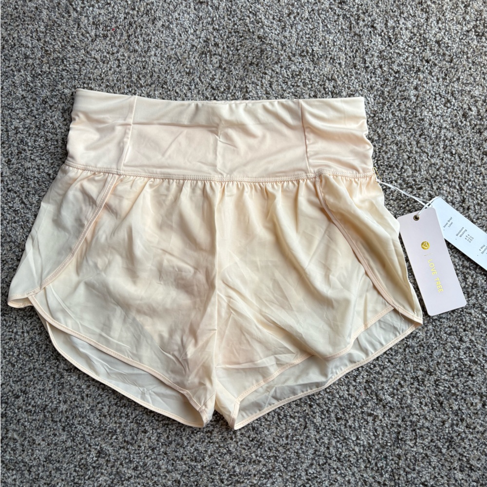 Love Tree Beige Shorts